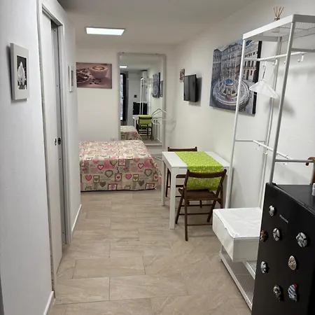 Piazza Verdi Comodo Monolocale Centro Apartment *