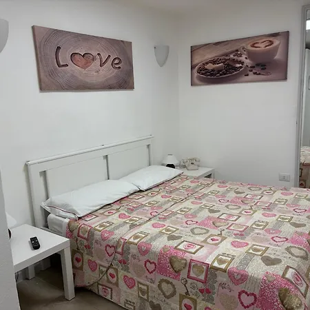 Piazza Verdi Comodo Monolocale Centro Apartment *