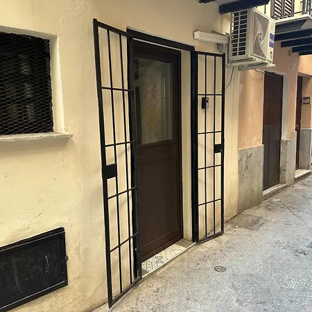 Apartment Piazza Verdi Comodo Monolocale Centro Palermo